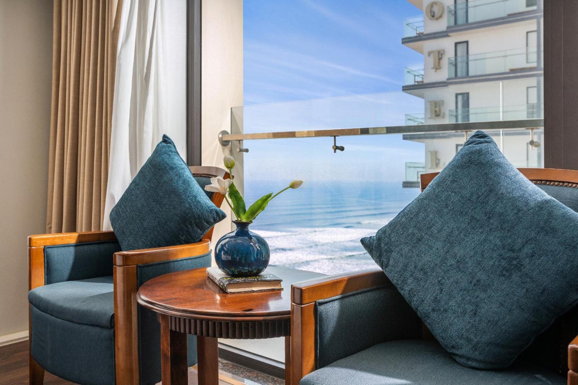 Balcona Hotel Da Nang